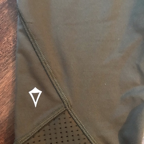 Ivivva leggings size 14 - Picture 4 of 4